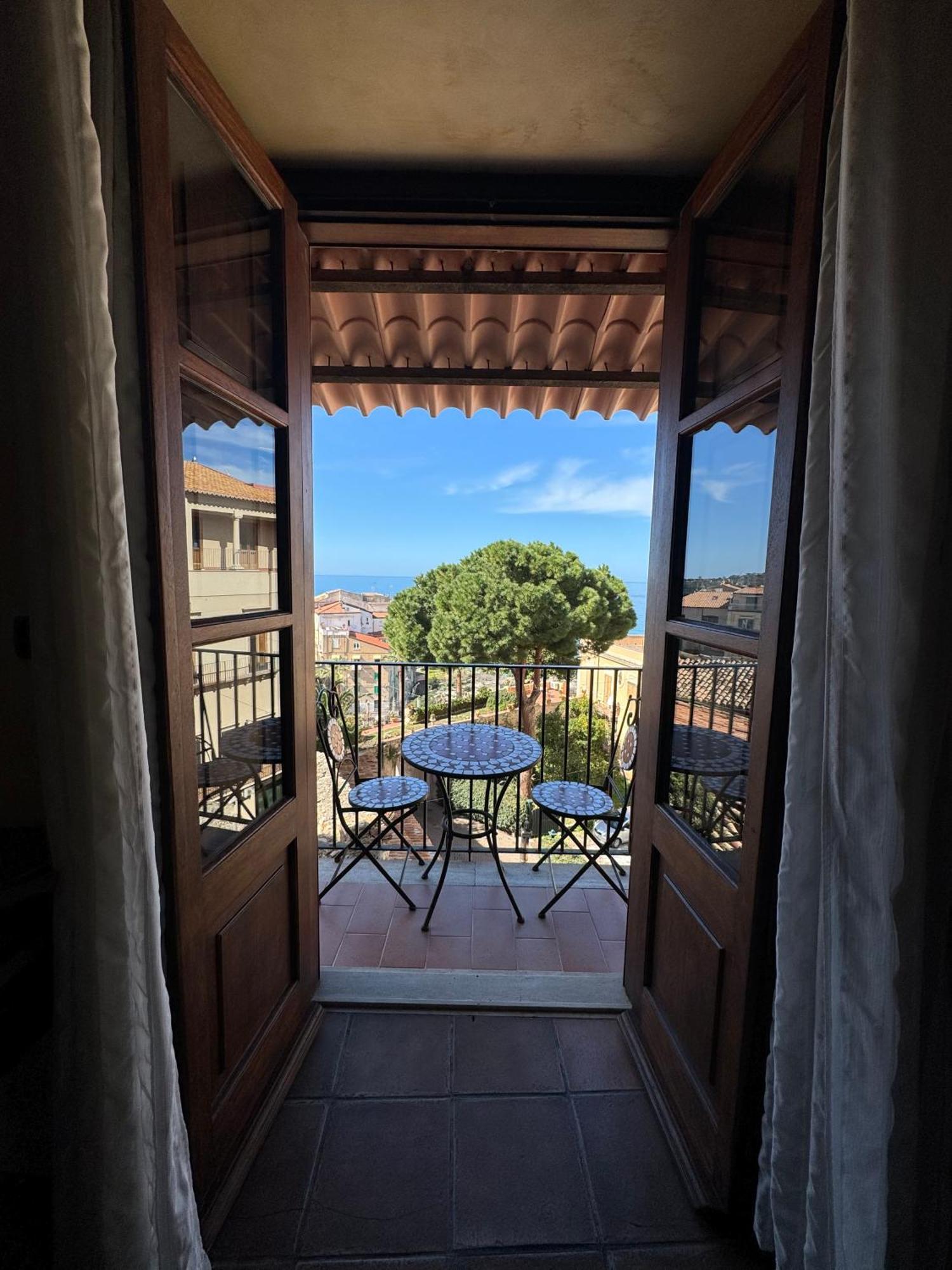 B&B Rivellini Tropea Exterior photo