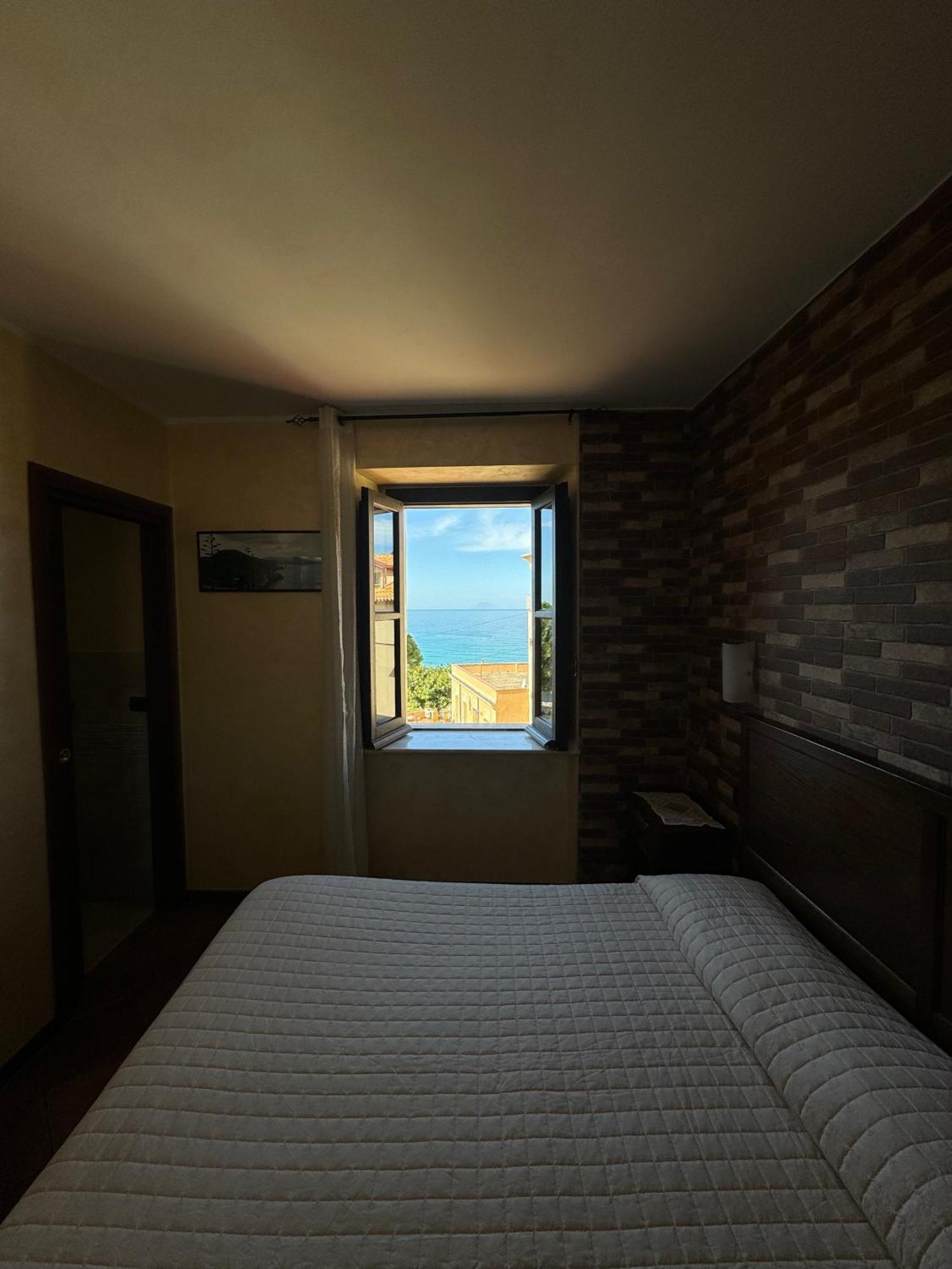 B&B Rivellini Tropea Exterior photo