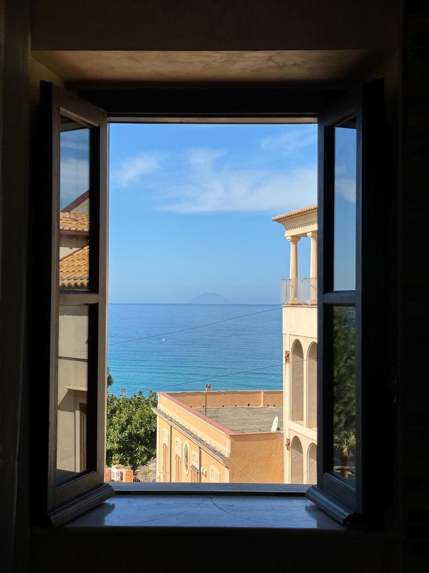 B&B Rivellini Tropea Exterior photo